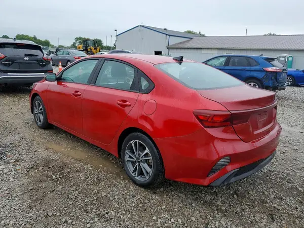 3KPF24AD2NE471563 2022 KIA FORTE - Image 2