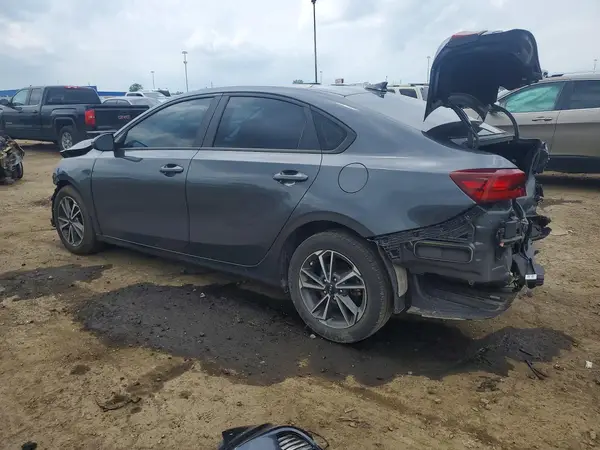 3KPF24AD2NE471904 2022 KIA FORTE - Image 2