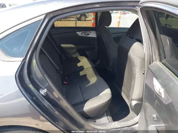 3KPF24AD2NE472728 2022 KIA FORTE - Image 8