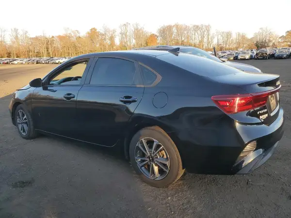 3KPF24AD2NE474558 2022 KIA FORTE - Image 2