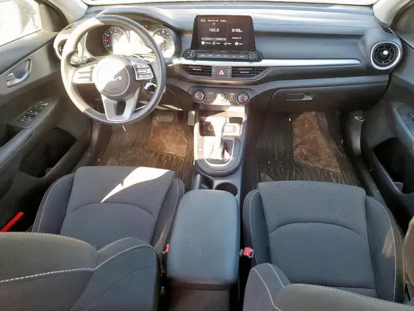 3KPF24AD2NE475225 2022 KIA FORTE - Image 8