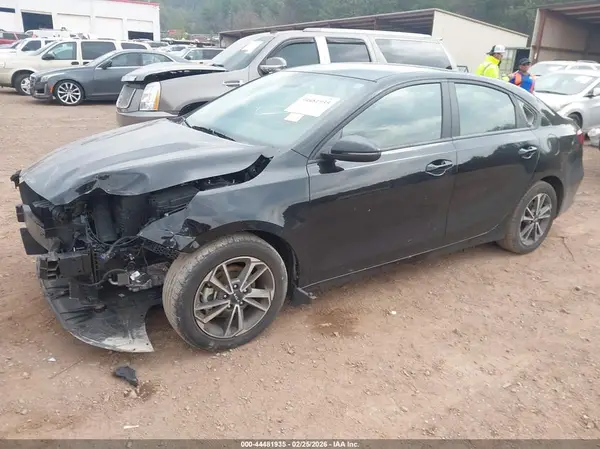 3KPF24AD2NE475418 2022 KIA FORTE - Image 2
