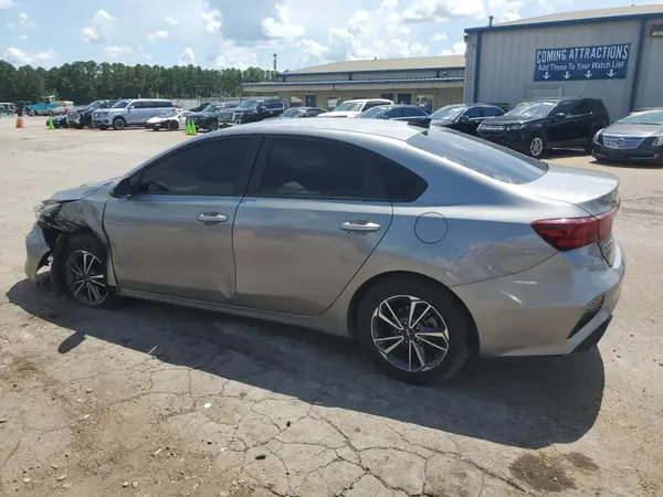 3KPF24AD2NE482238 2022 KIA FORTE - Image 2