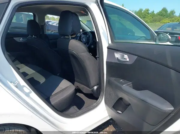 3KPF24AD2NE487200 2022 KIA FORTE - Image 8