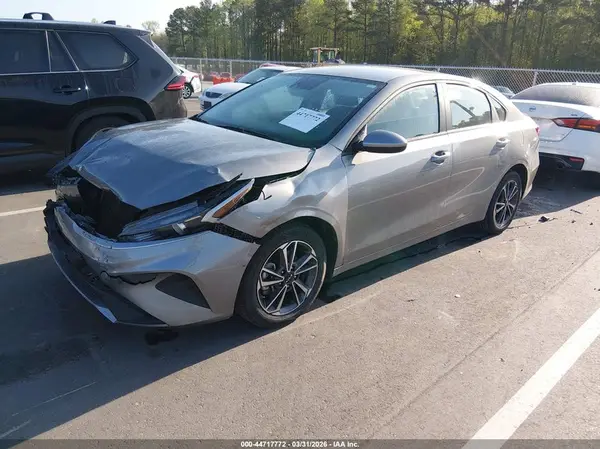 3KPF24AD2NE490209 2022 KIA FORTE - Image 2