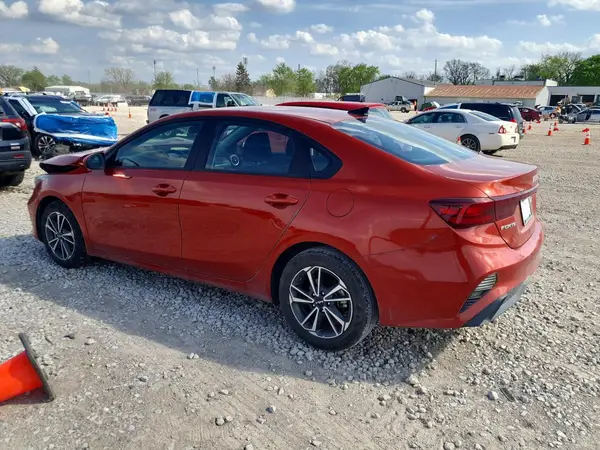 3KPF24AD2NE490498 2022 KIA FORTE - Image 2