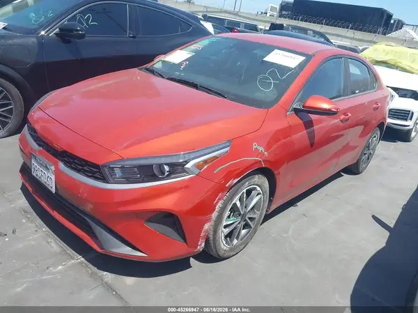 3KPF24AD2NE491599 2022 KIA FORTE - Image 2