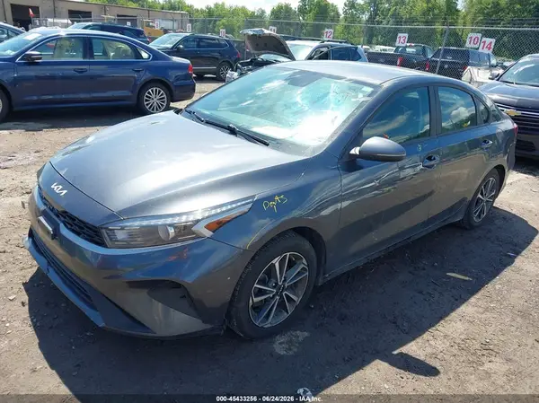 3KPF24AD2NE492414 2022 KIA FORTE - Image 2