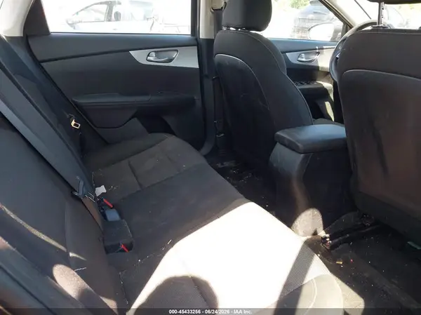 3KPF24AD2NE492414 2022 KIA FORTE - Image 8