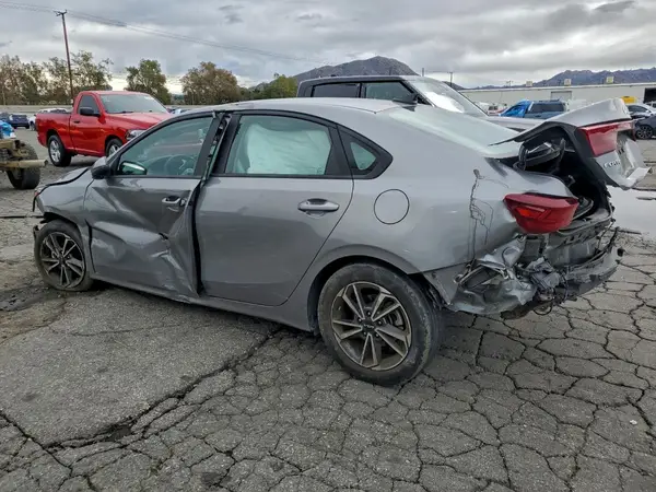 3KPF24AD2NE492431 2022 KIA FORTE - Image 2