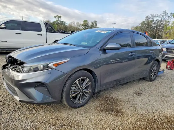 3KPF24AD2NE493255 2022 KIA FORTE - Image 1