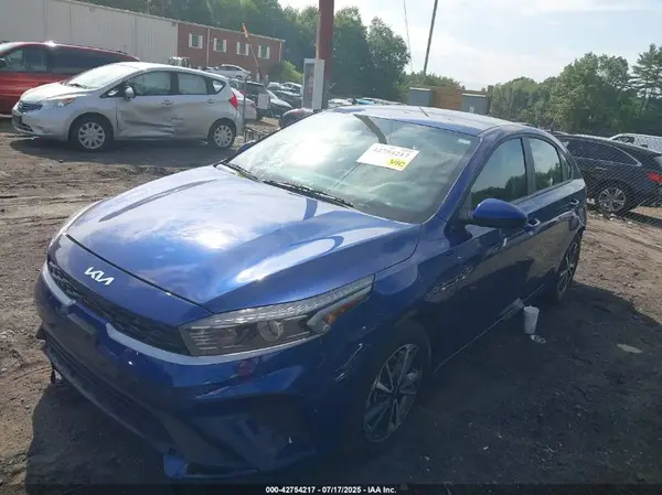 3KPF24AD2NE494213 2022 KIA FORTE - Image 2