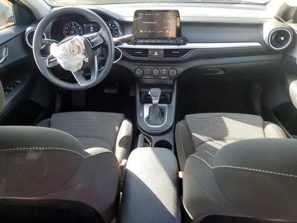 3KPF24AD2NE496012 2022 KIA FORTE - Image 8