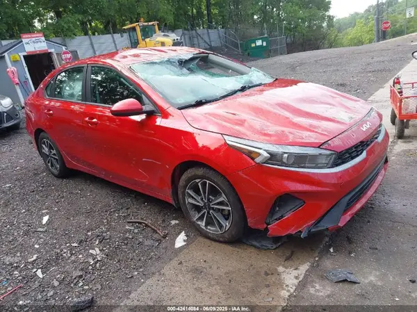 3KPF24AD2NE496737 2022 KIA FORTE - Image 1