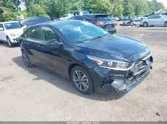 3KPF24AD2NE496852 2022 KIA FORTE