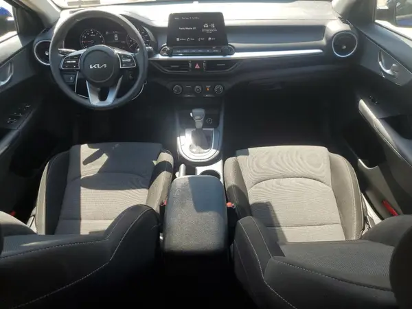 3KPF24AD2NE500091 2022 KIA FORTE - Image 8