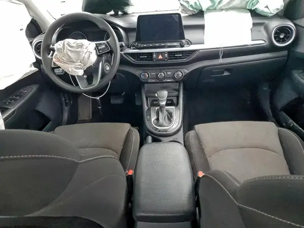 3KPF24AD2NE501127 2022 KIA FORTE - Image 8
