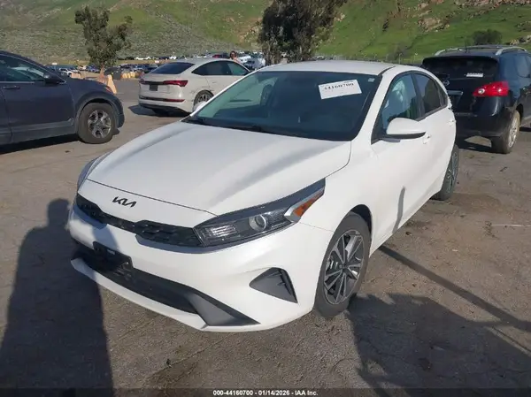 3KPF24AD2NE503749 2022 KIA FORTE - Image 2