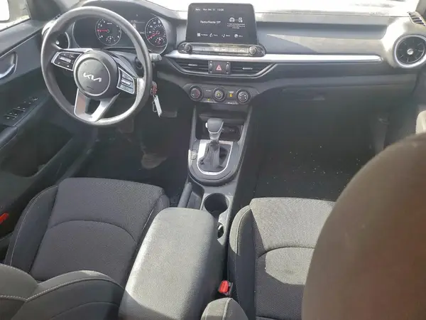 3KPF24AD2NE503864 2022 KIA FORTE - Image 8
