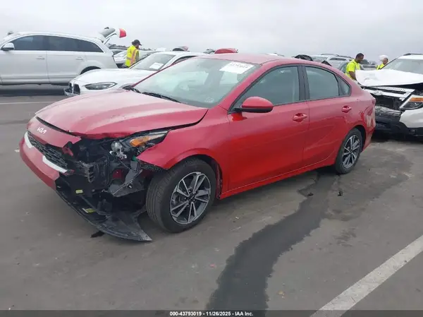 3KPF24AD2PE504564 2023 KIA FORTE - Image 2