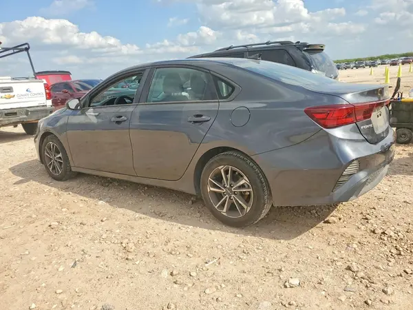 3KPF24AD2PE505116 2023 KIA FORTE - Image 2
