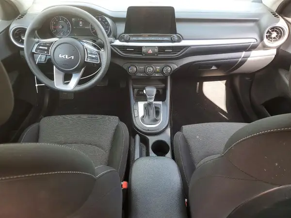 3KPF24AD2PE505116 2023 KIA FORTE - Image 8