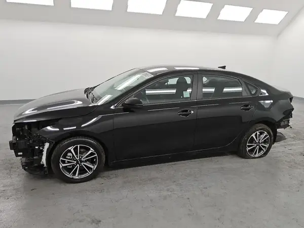 3KPF24AD2PE508517 2023 KIA FORTE - Image 1