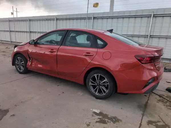 3KPF24AD2PE508999 2023 KIA FORTE - Image 2