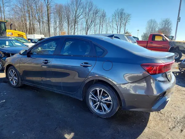 3KPF24AD2PE509232 2023 KIA FORTE - Image 2
