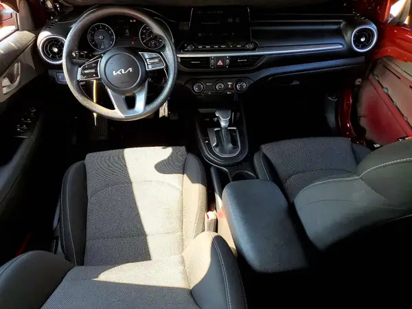 3KPF24AD2PE511059 2023 KIA FORTE - Image 8
