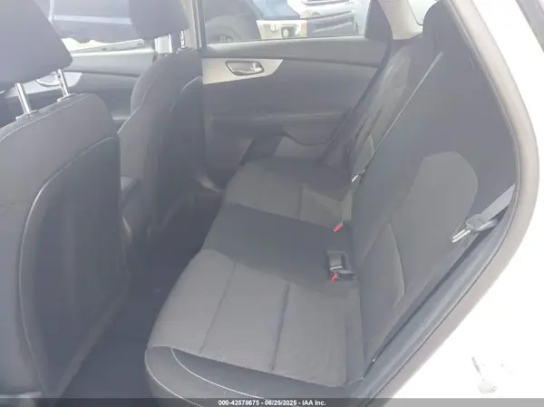 3KPF24AD2PE515497 2023 KIA FORTE - Image 8
