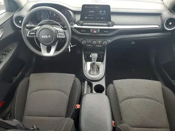 3KPF24AD2PE516505 2023 KIA FORTE - Image 8