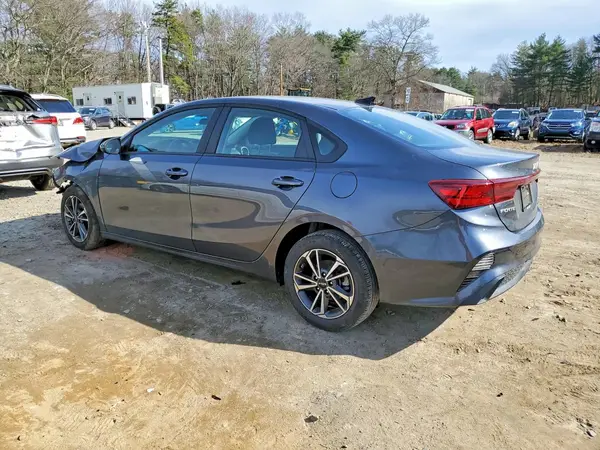 3KPF24AD2PE516679 2023 KIA FORTE - Image 2