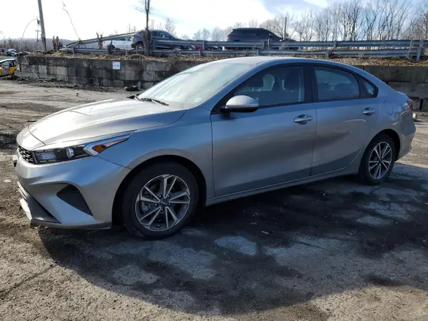 3KPF24AD2PE517783 2023 KIA FORTE - Image 1
