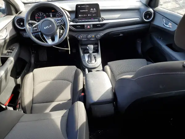 3KPF24AD2PE517783 2023 KIA FORTE - Image 8