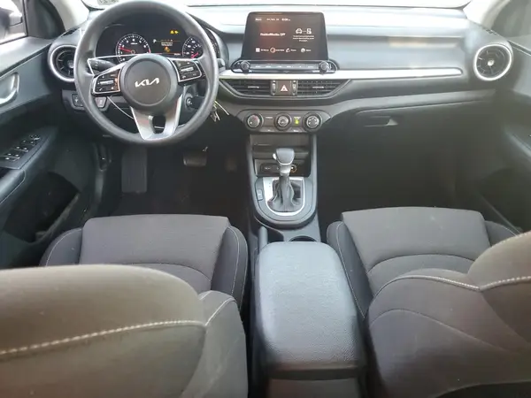 3KPF24AD2PE518366 2023 KIA FORTE - Image 8