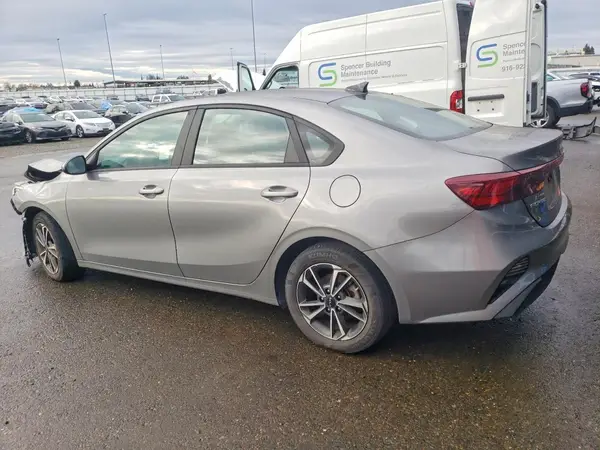 3KPF24AD2PE520098 2023 KIA FORTE - Image 2