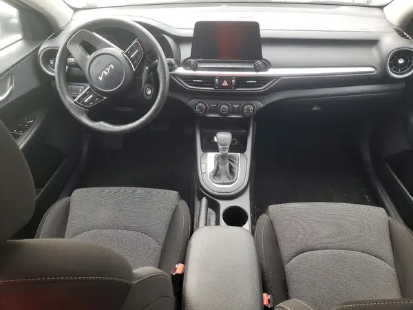 3KPF24AD2PE520098 2023 KIA FORTE - Image 8