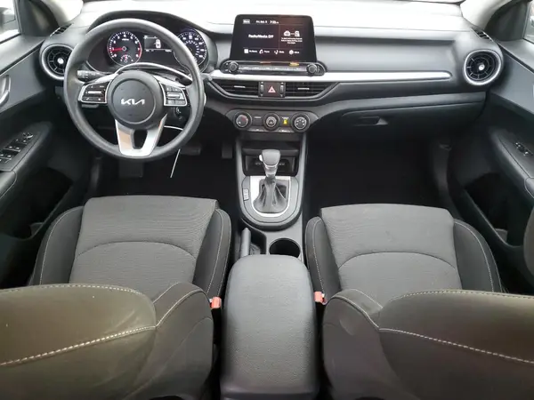 3KPF24AD2PE524264 2023 KIA FORTE - Image 8