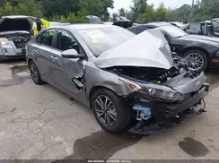3KPF24AD2PE527245 2023 KIA FORTE
