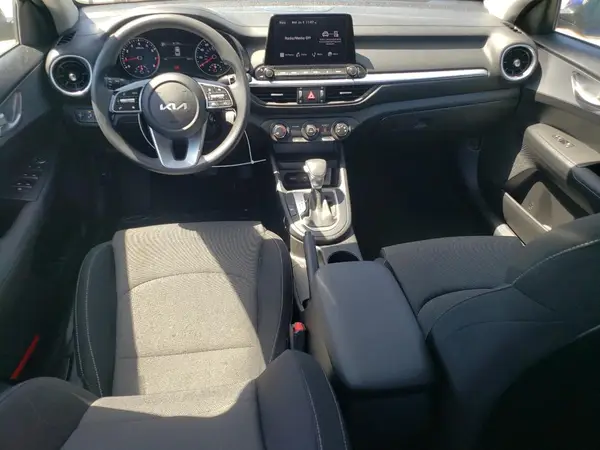 3KPF24AD2PE527312 2023 KIA FORTE - Image 8
