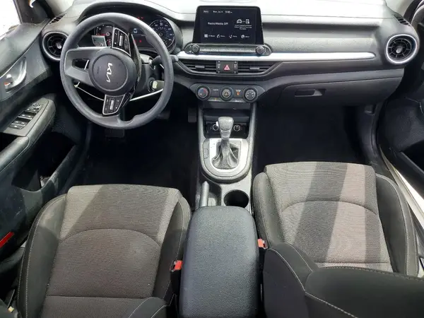 3KPF24AD2PE530680 2023 KIA FORTE - Image 8