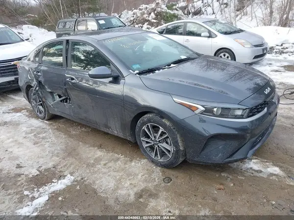 3KPF24AD2PE535345 2023 KIA FORTE - Image 1