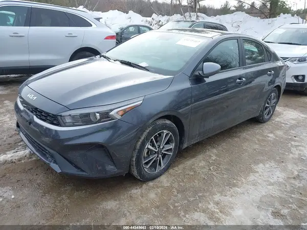 3KPF24AD2PE535345 2023 KIA FORTE - Image 2