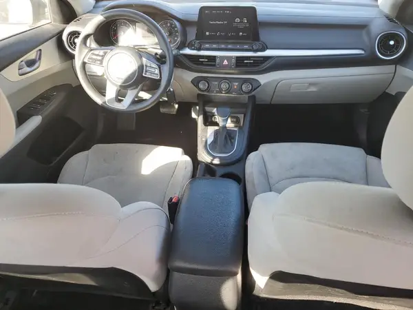 3KPF24AD2PE542893 2023 KIA FORTE - Image 8