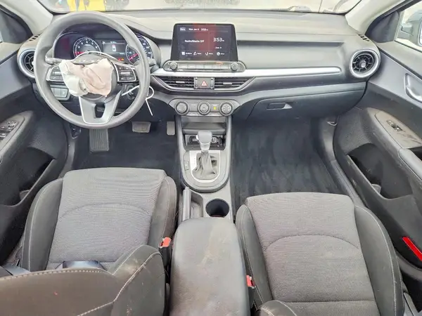 3KPF24AD2PE545034 2023 KIA FORTE - Image 8
