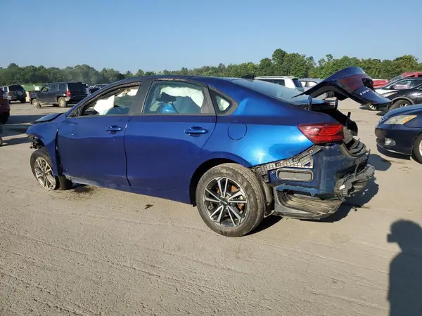 3KPF24AD2PE546961 2023 KIA FORTE - Image 2