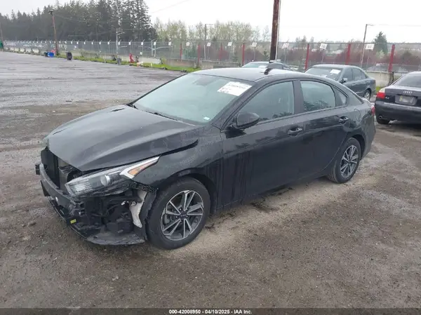 3KPF24AD2PE547706 2023 KIA FORTE - Image 2