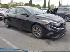 3KPF24AD2PE550881 2023 KIA FORTE