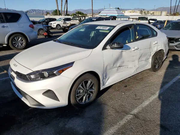 3KPF24AD2PE551075 2023 KIA FORTE - Image 1